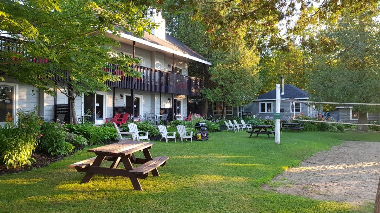 האליברטון Bonnie View Inn מראה חיצוני תמונה